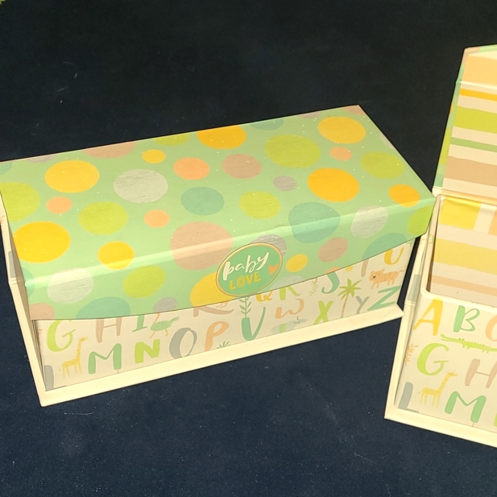 NWOT Matching baby keepsake boxes